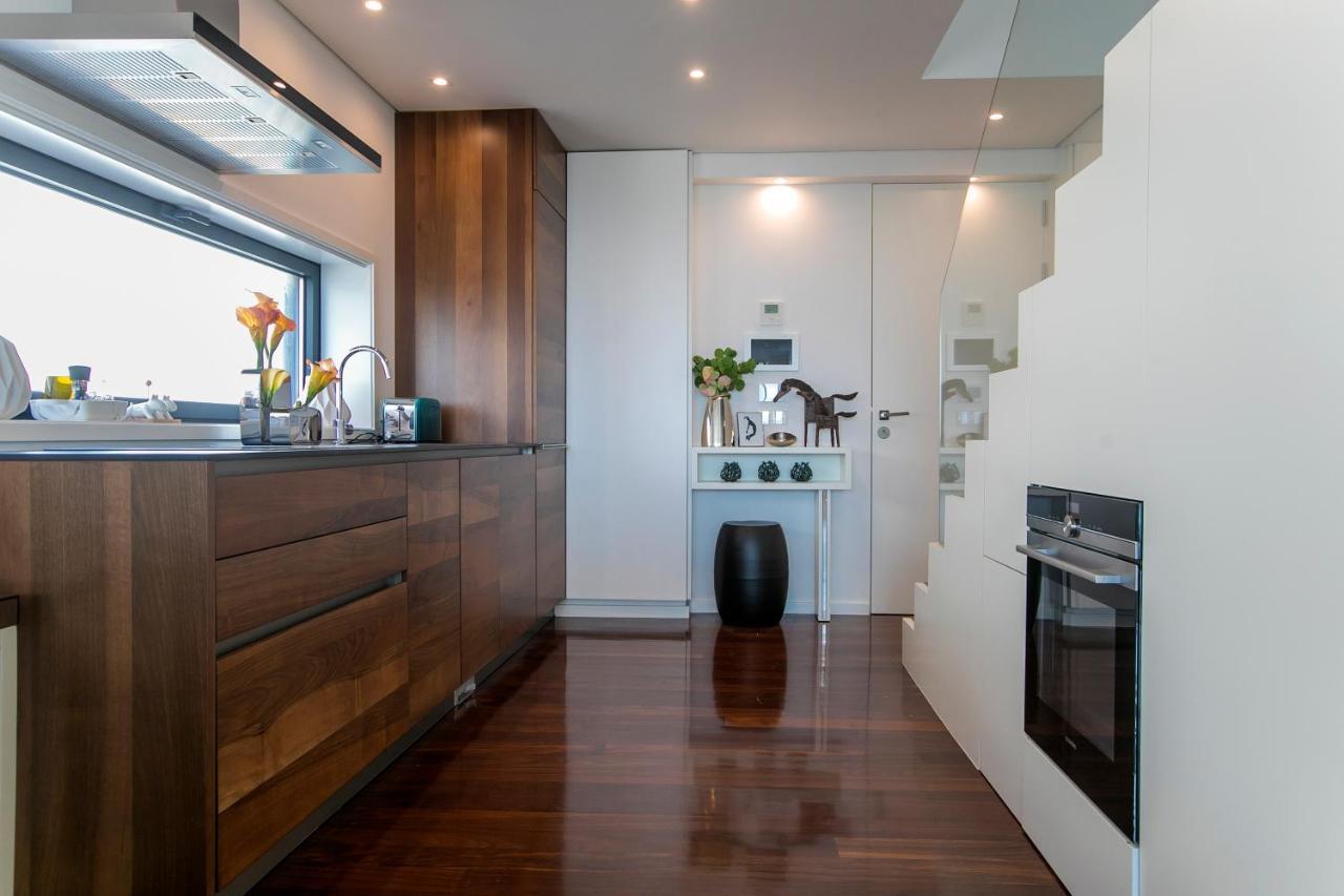 Lovelystay - Luxury 2Br Duplex Apartment In Foz 포르투 외부 사진