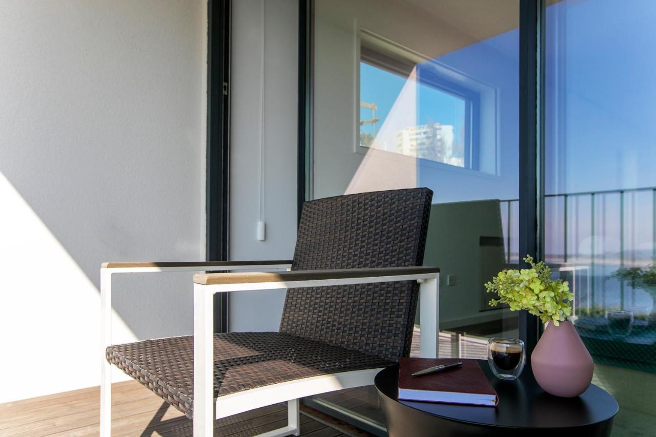 Lovelystay - Luxury 2Br Duplex Apartment In Foz 포르투 외부 사진